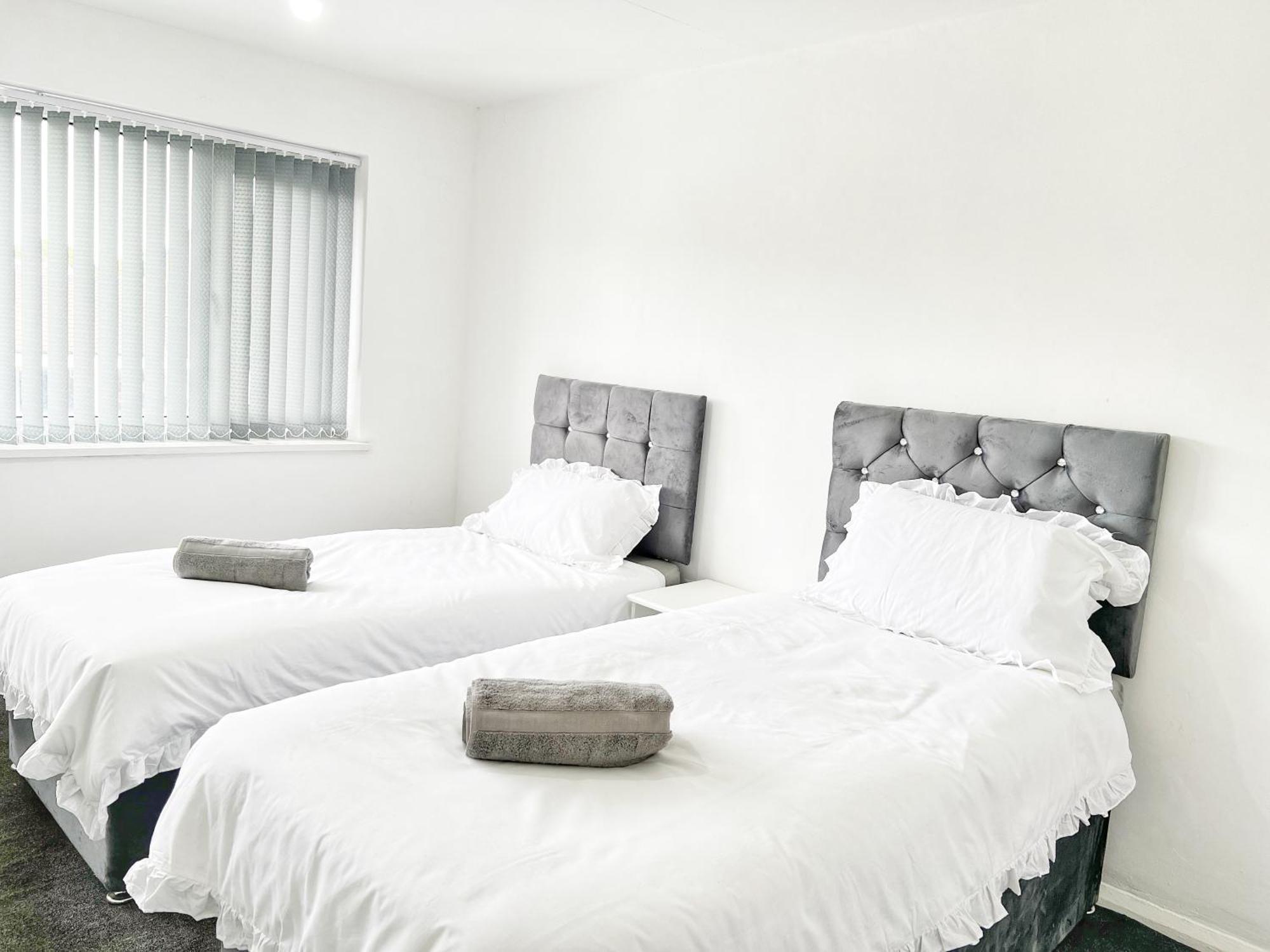 Rusholme Apartment - Sleeps 4 Манчестер Екстер'єр фото